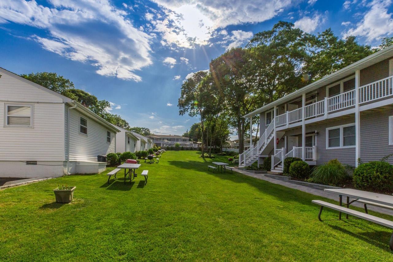 Colonial Shores Resort Хемптон-Бейс Экстерьер фото